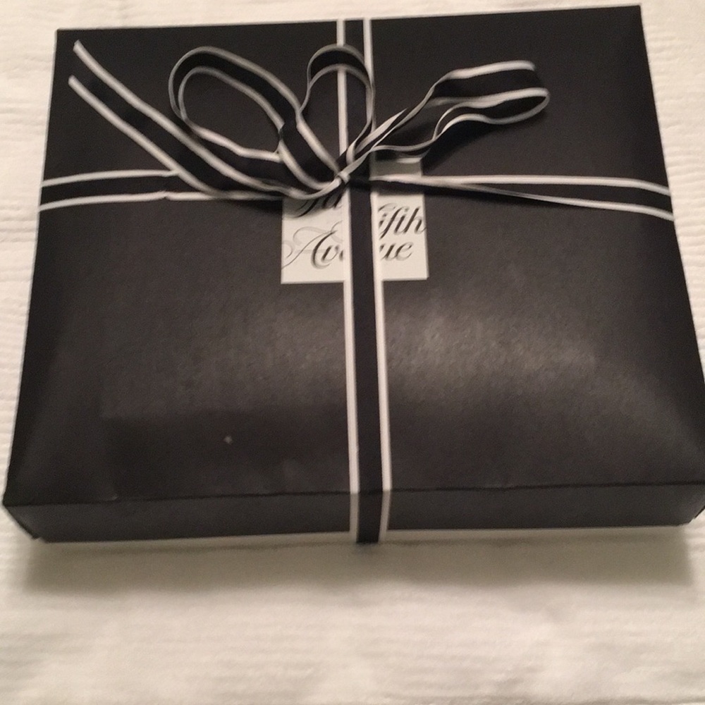 BNIB Christian Louboutin Donna Glitter Sneakers..Size 39...Proof of purchase - Picture 15 of 16